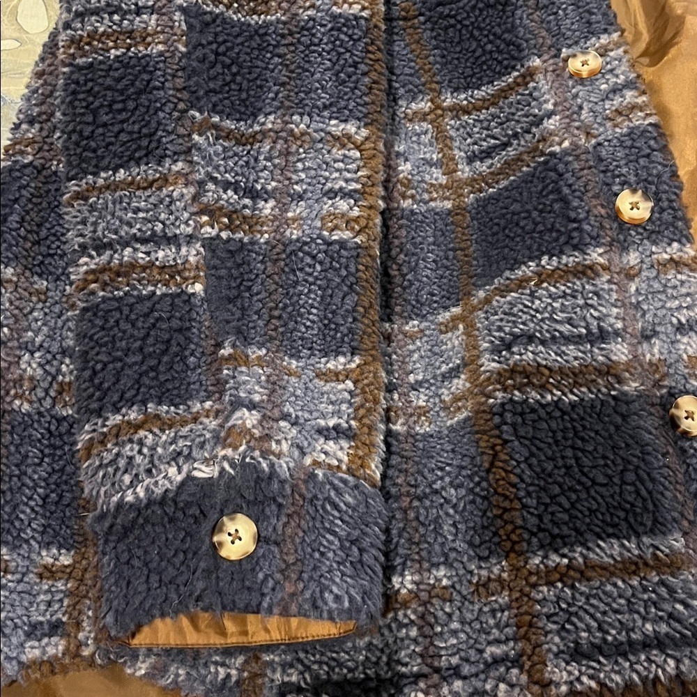 🆕Volcom Women’s Sherpa Jacket Silent Sherpa ll Navy Plaid Pockets Size M Shacket - Picture 3 of 13
